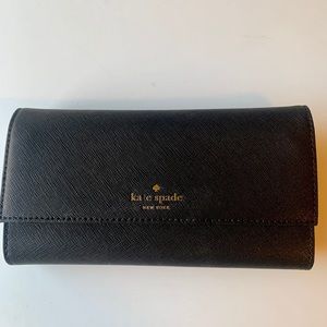 Black wallet with magnetic phone case!